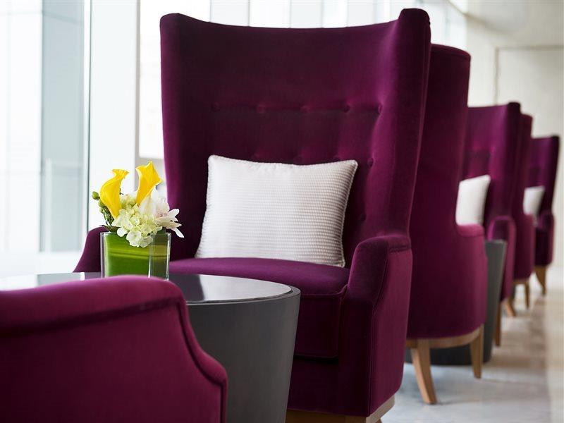 Damac Maison The Vogue Dubai Bagian luar foto The interior of the lounge