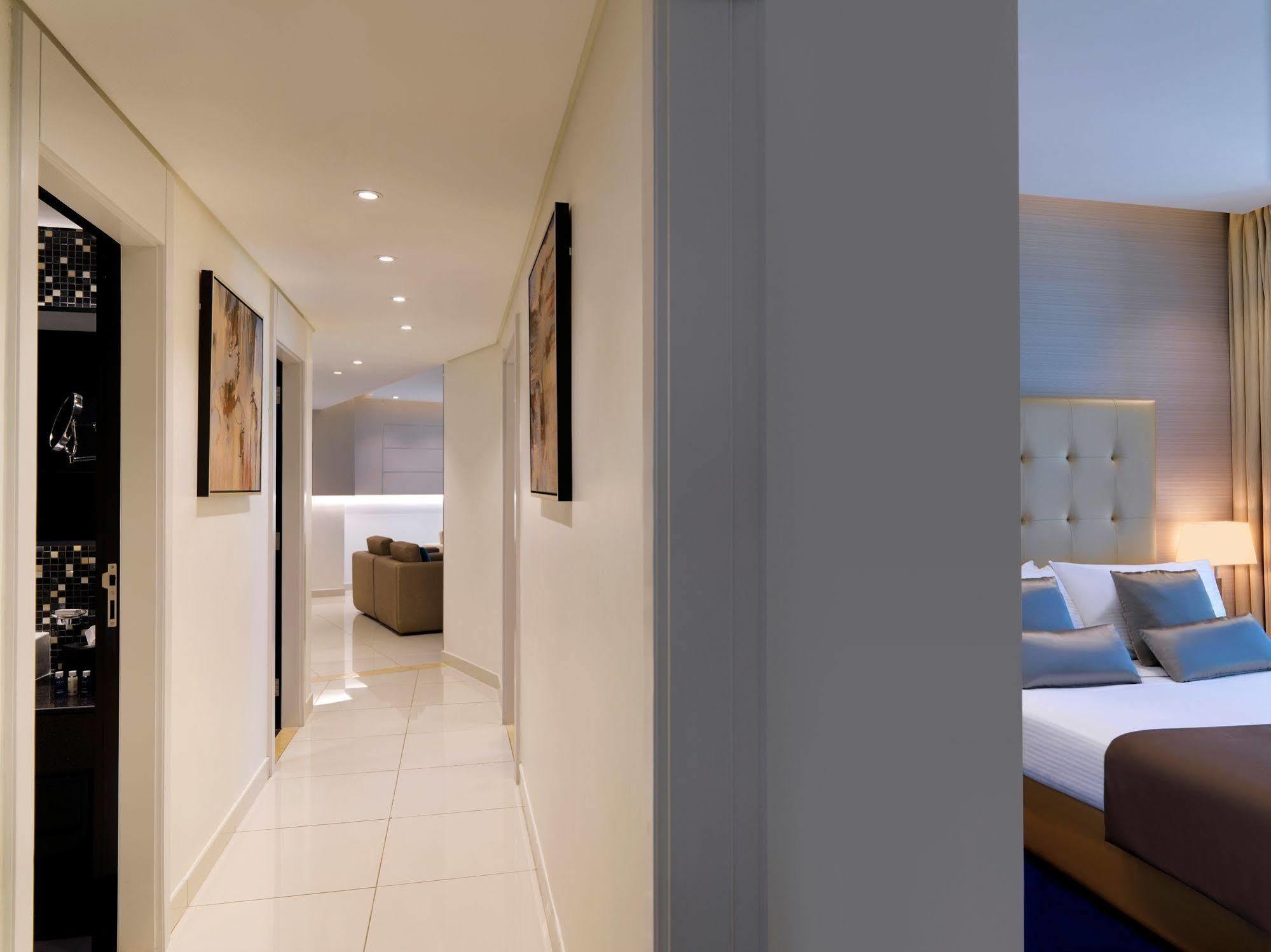 Damac Maison The Vogue Dubai Bagian luar foto A suite at the hotel