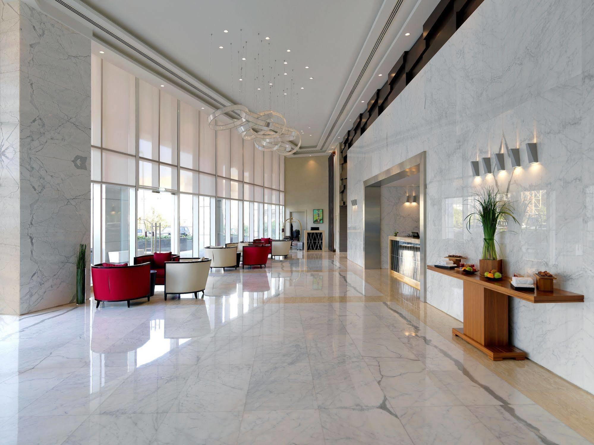 Damac Maison The Vogue Dubai Bagian luar foto Lobby